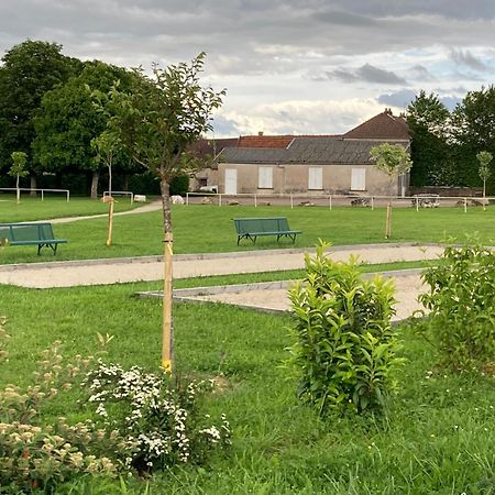 La Garconniere Apartment Champigny-les-Langres Екстериор снимка